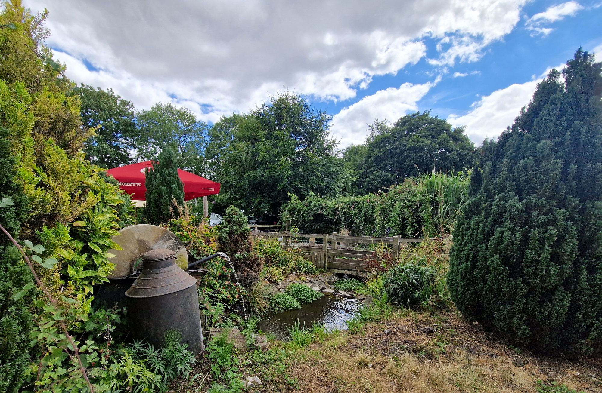 Ship Inn, Owslebury (Photo: Pete Horn - 26/07/2026). (Garden). Published on 26-07-2026