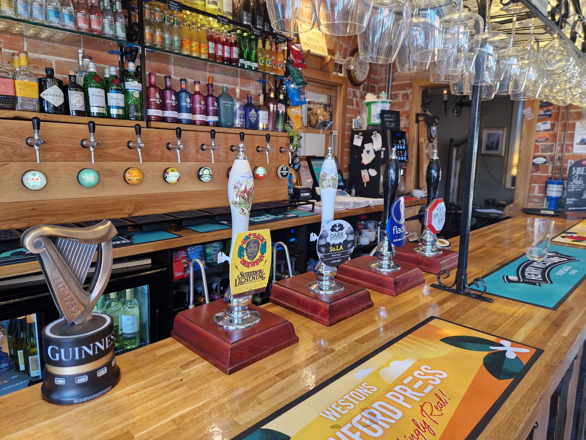 Lion & Lamb, Pennington (Photo: Pete Horn - 18/06/2026). (Pub). Published on 18-06-2026