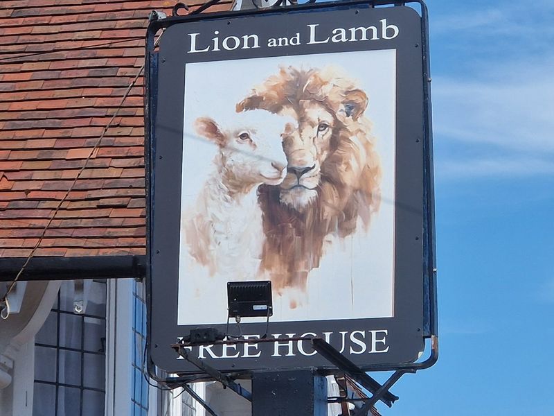 Lion & Lamb, Pennington (Photo: Pete Horn - 18/06/2026). (Pub, Sign). Published on 18-06-2026 