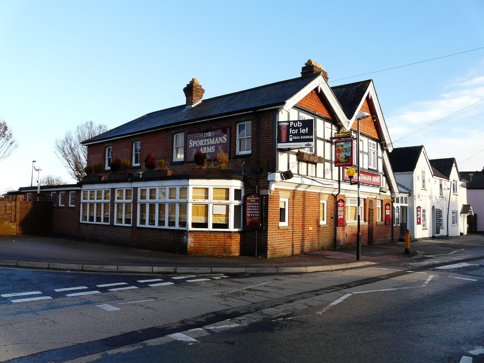 Sportsmans Arms, Pennington. (Pub, External). Published on 05-12-2010