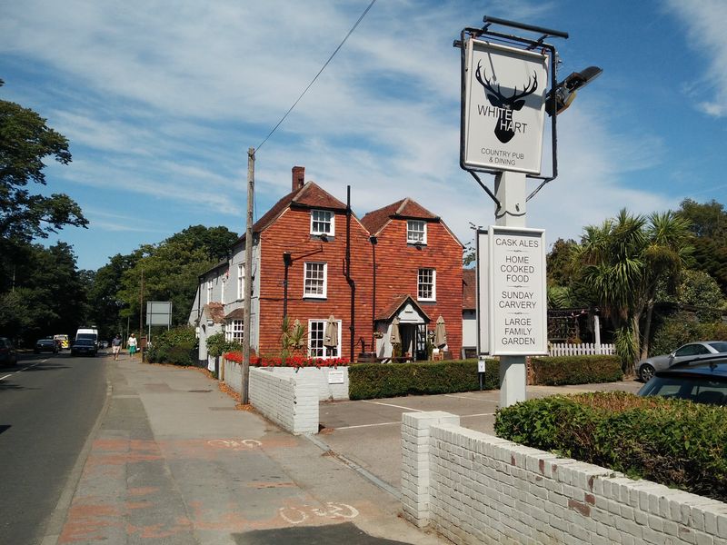 White Hart, Pennington. (Pub, External, Sign). Published on 22-07-2020