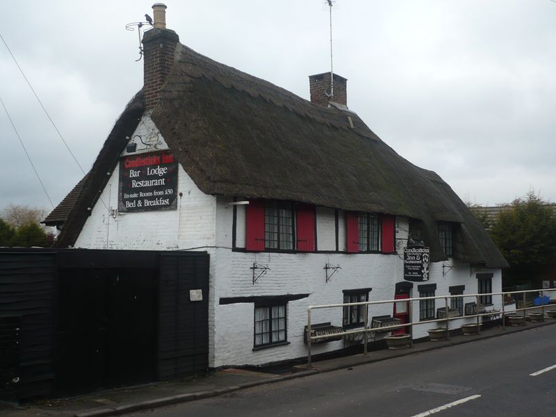 Candlesticks Inn, Ringwood (Photo: David Pritchard - 30/12/2010). (Pub, External). Published on 30-12-2010