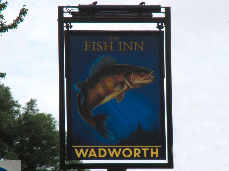 Fish Inn, Ringwood. (Sign). Published on 21-06-2020