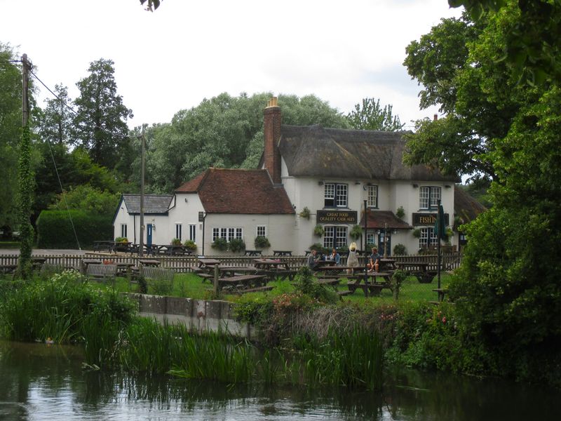 Fish Inn, Ringwood. (Pub, External). Published on 21-06-2020