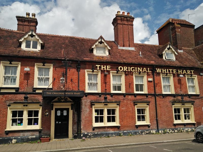 Original White Hart, Ringwood. (Pub, External, Key). Published on 21-06-2020