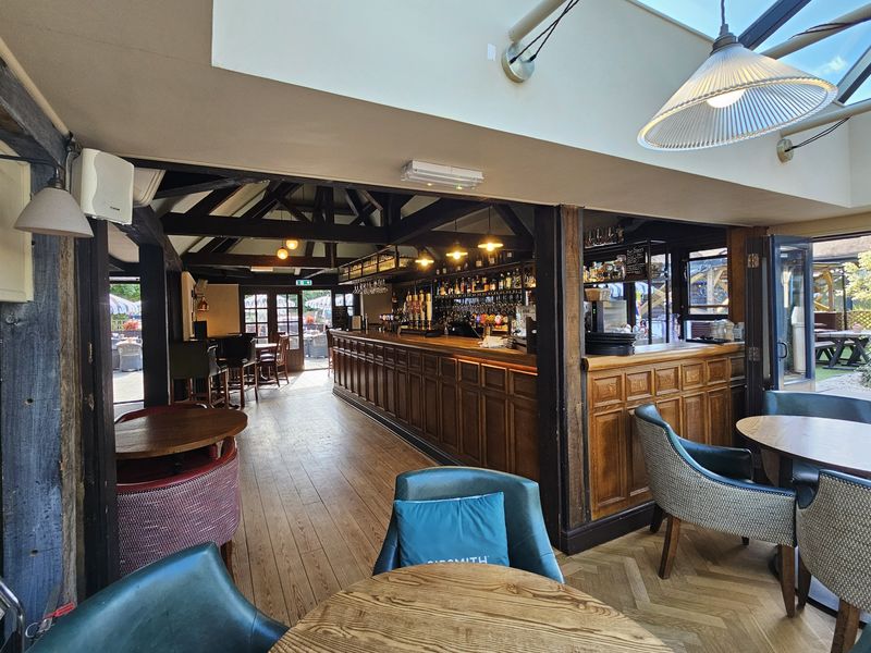 Cromwell Arms, Romsey (Photo: Gary Woodward - 06/08/2026). (Bar). Published on 06-08-2026 