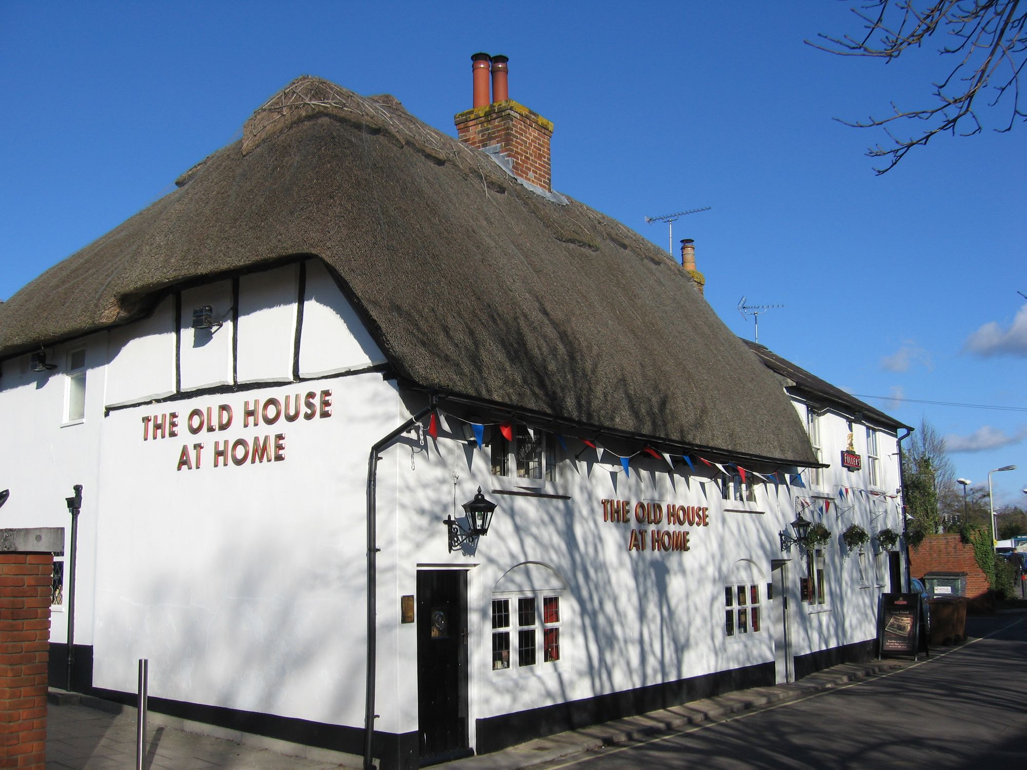 Old House at Home, Romsey (Photo: Alex Presland - 02/02/2013). (Pub, External, Key). Published on 02-02-2013