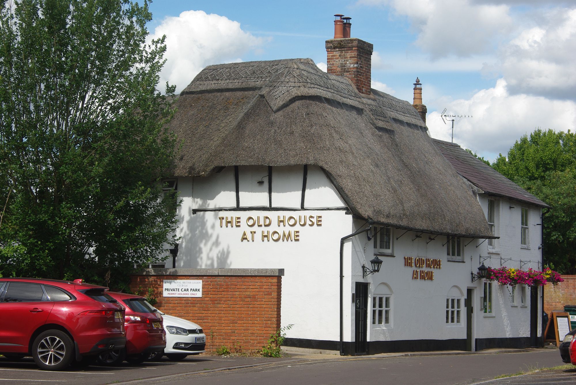 Old House at Home, Romsey (Photo: Geoff Marsh - 01/07/2026). (Pub, External). Published on 01-07-2026