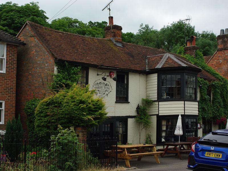 Three Tuns, Romsey (Photo: Geoff Marsh - 20/06/2018). (Pub, External). Published on 20-06-2018
