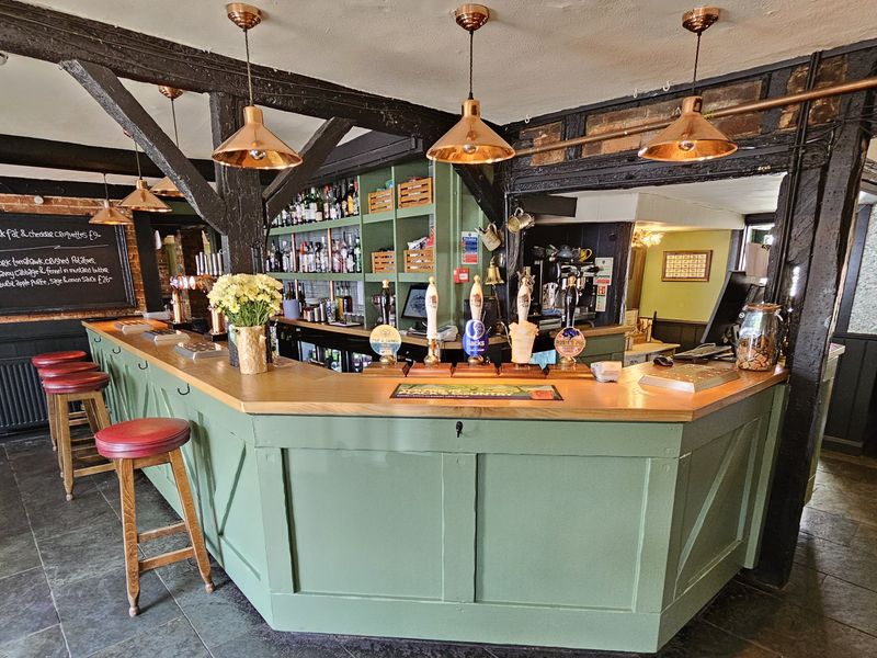 Three Tuns, Romsey (Photo: Gary Woodward - 06/08/2026). (Bar). Published on 06-08-2026 