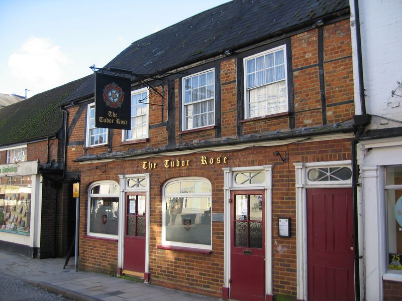 Tudor Rose, Romsey. (Pub, External). Published on 02-02-2013