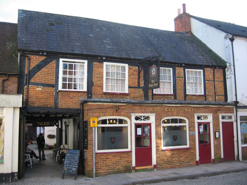 Tudor Rose, Romsey. (Pub, External, Customers, Key). Published on 02-02-2013