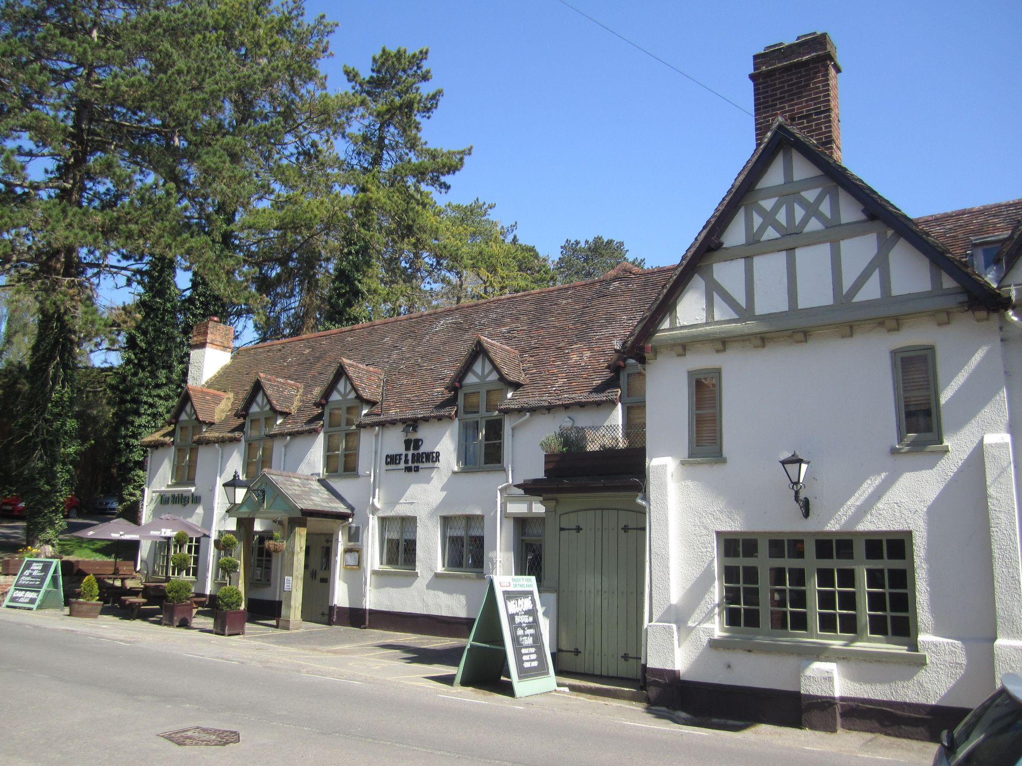 Bridge Inn, Shawford 01/05/2013 (Photo: Pete Horn). (Pub, External). Published on 01-05-2013