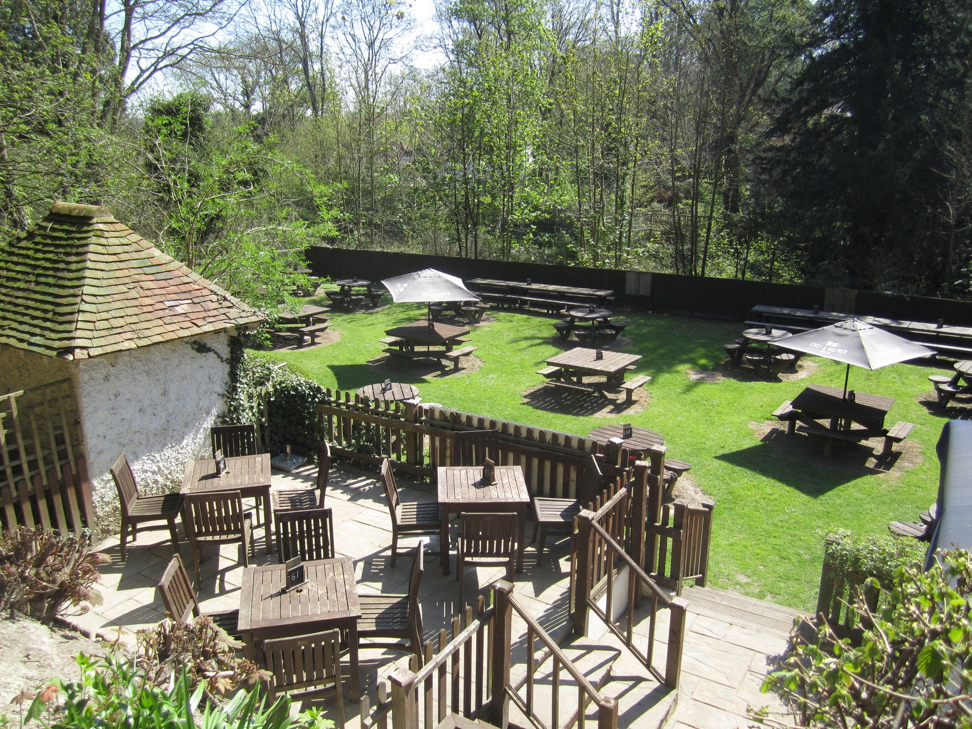 Bridge Inn, Shawford 01/05/2013 (Photo: Pete Horn). (Garden). Published on 01-05-2013
