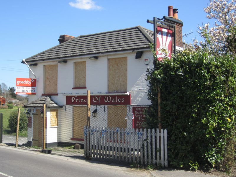 Prince of Wales, Shirrell Heath. (Pub, External). Published on 20-04-2013