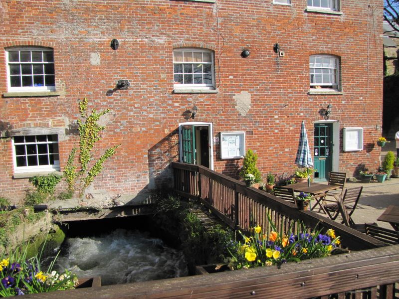 Sopley Mill, Sopley. (Pub, External). Published on 08-04-2011 