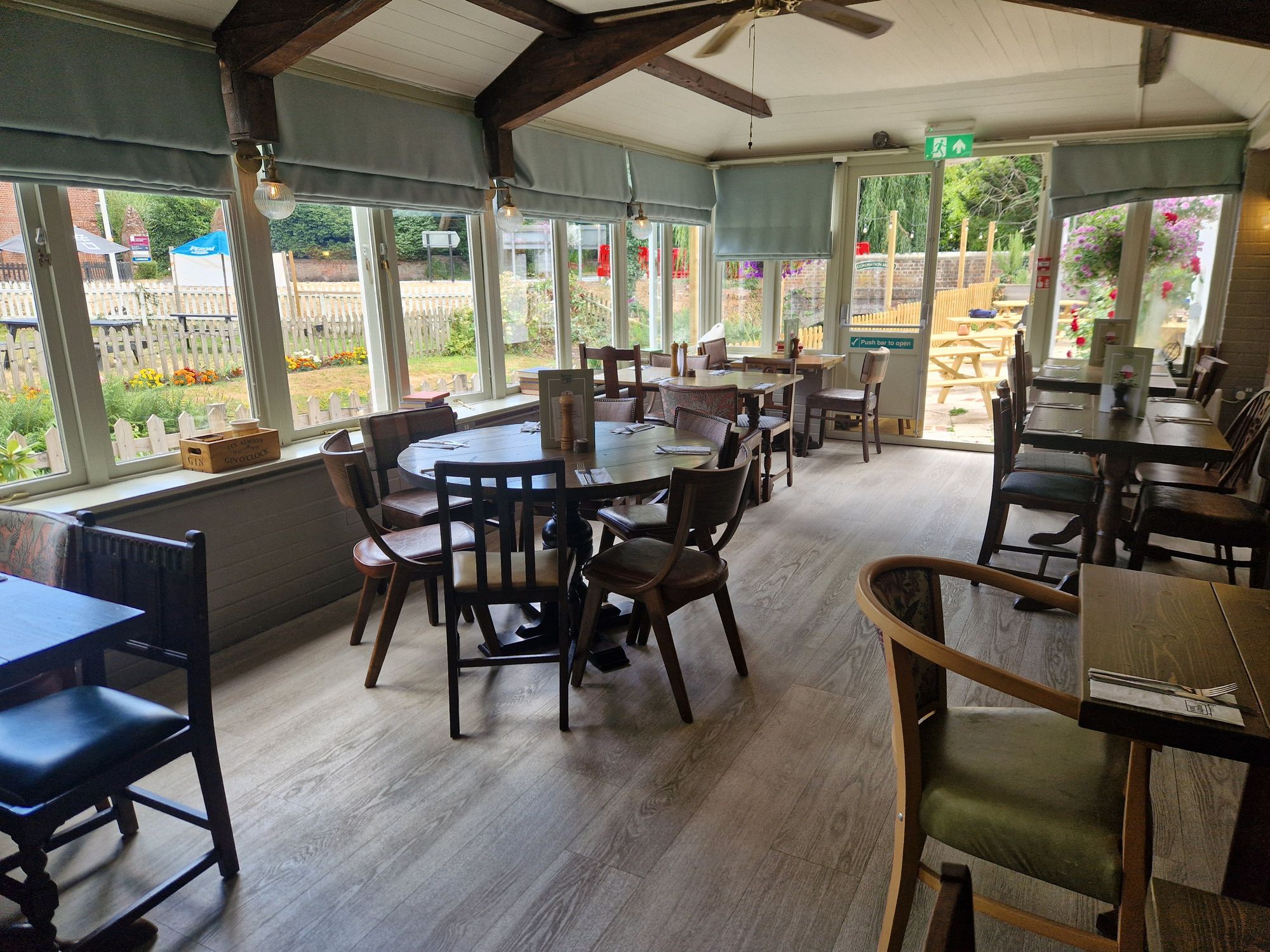 Woolpack, Sopley (Photo: Pete Horn - 05/08/2026). (Restaurant). Published on 05-08-2026