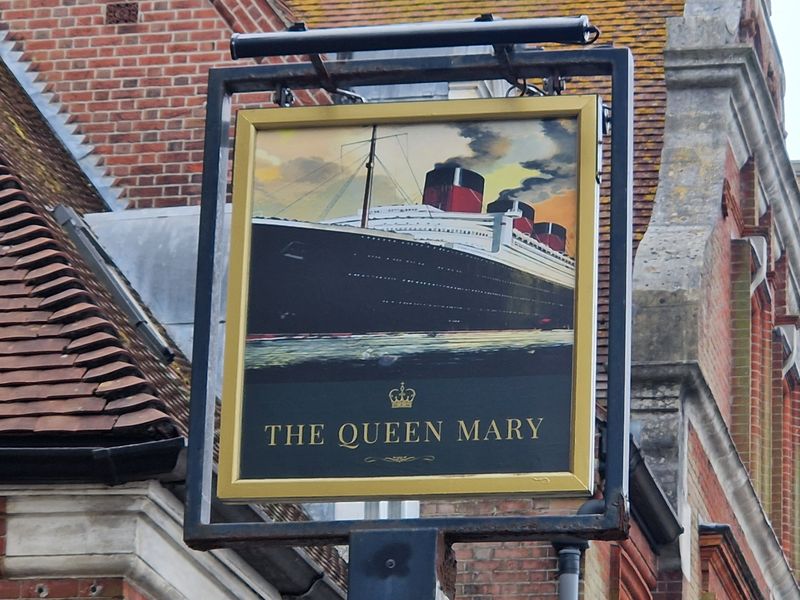 Queen Mary, Southampton (Photo: Pete Horn - 17/06/2026). (Sign). Published on 17-06-2026 
