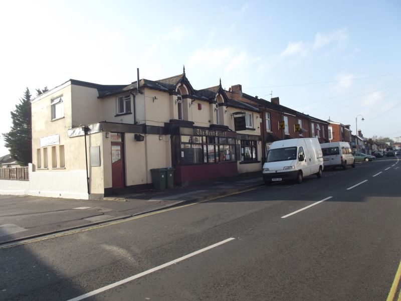 Bent Brief, Southampton. (Pub, External). Published on 13-11-2011 