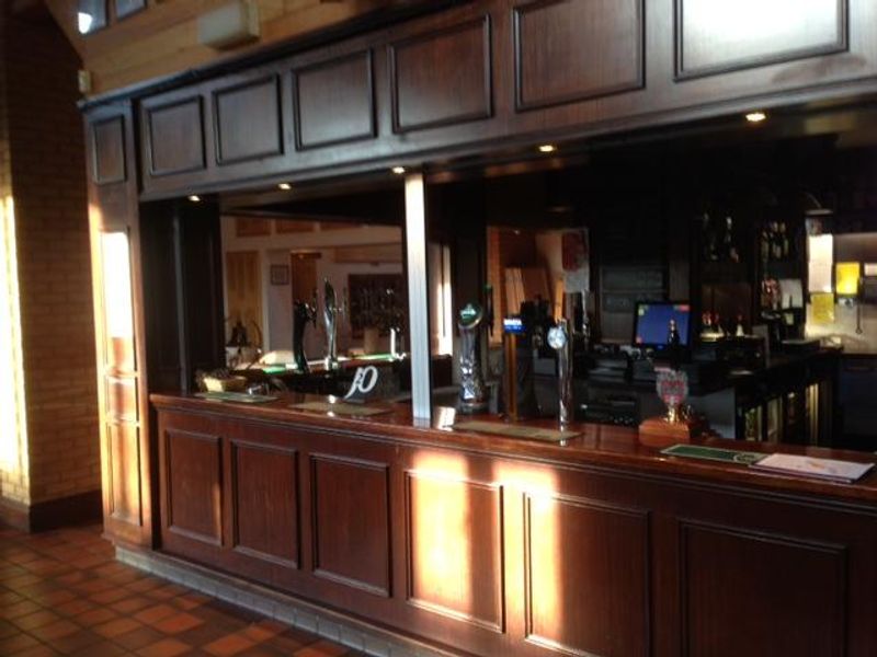 Clubhouse Bar. (Bar). Published on 11-04-2017 