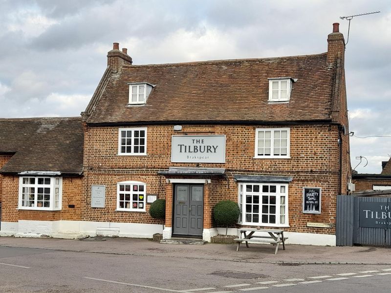 Tilbury. (Pub, Key). Published on 11-11-2022