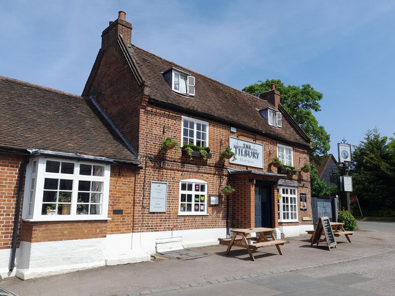 Tilbury. (Pub). Published on 01-01-1970 