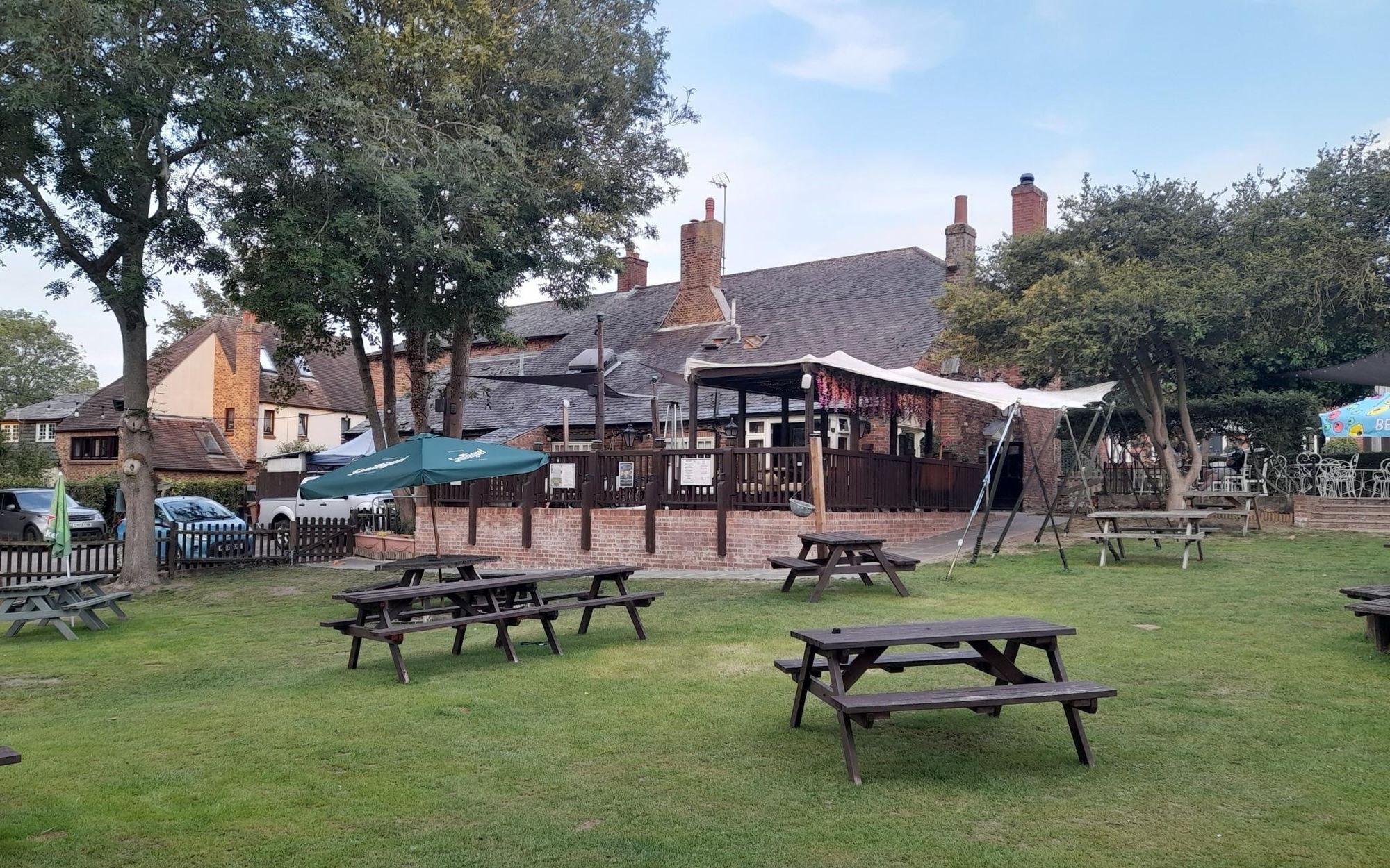 Three Tuns. (Pub). Published on 01-01-1970