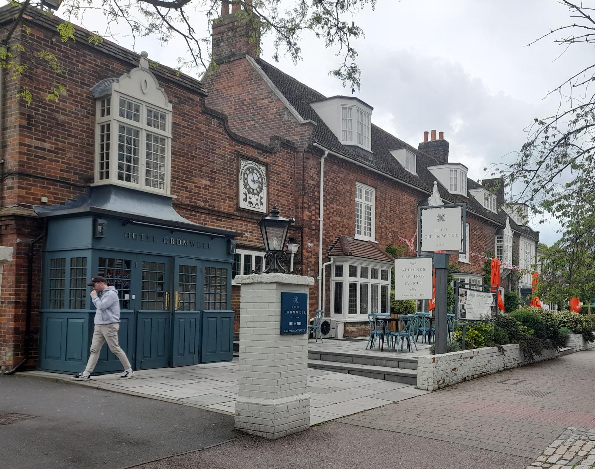 Cromwell Hotel. (Pub, Key). Published on 05-09-2023