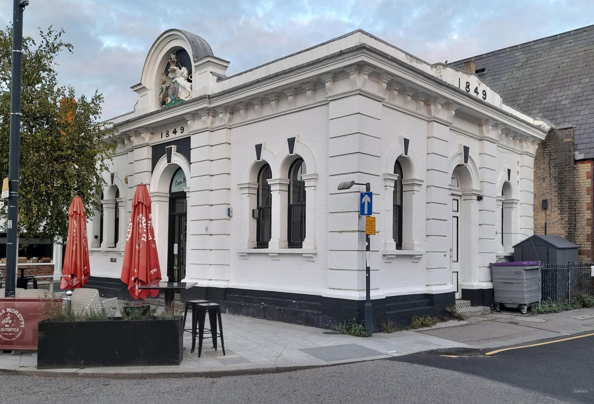 Casa Blanca. (Bar). Published on 09-09-2026