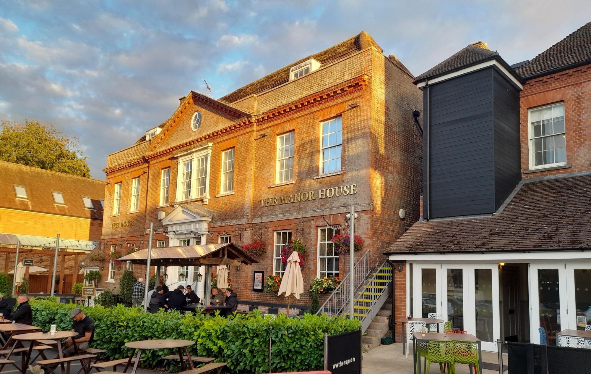 Manor House. (Pub). Published on 09-09-2026