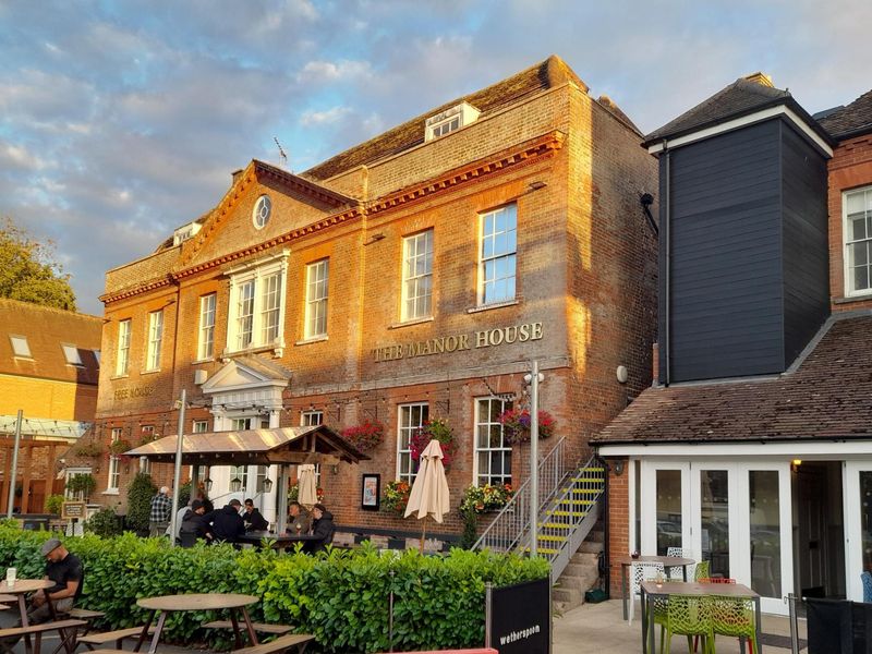 Manor House. (Pub). Published on 09-09-2026