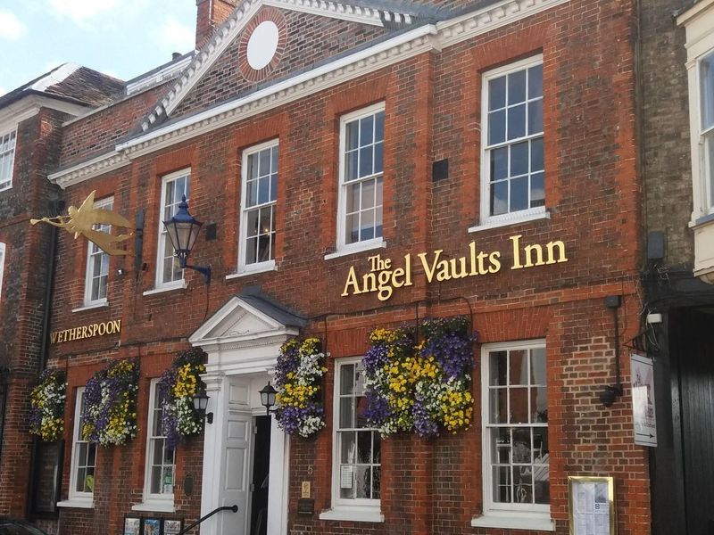 Angel Vaults. (Pub). Published on 01-01-1970 