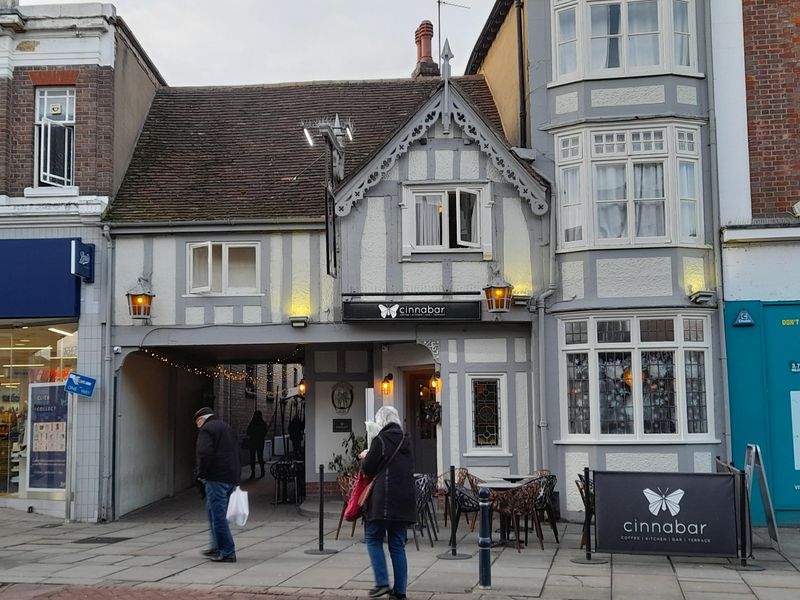 Cinnebar, Hitchin. (Bar, Key). Published on 01-01-1970