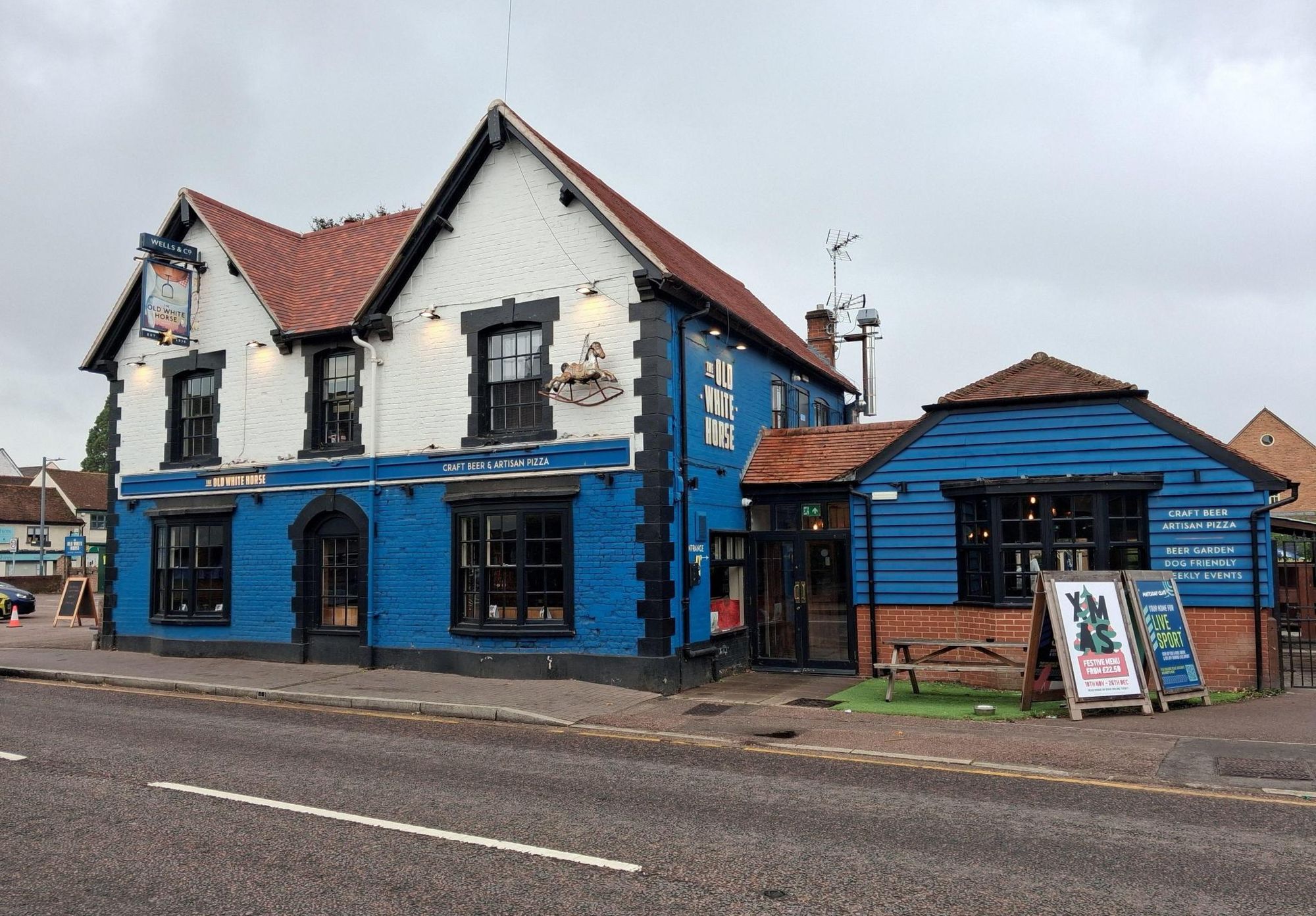 Old White Horse. (Pub, Key). Published on 01-01-1970