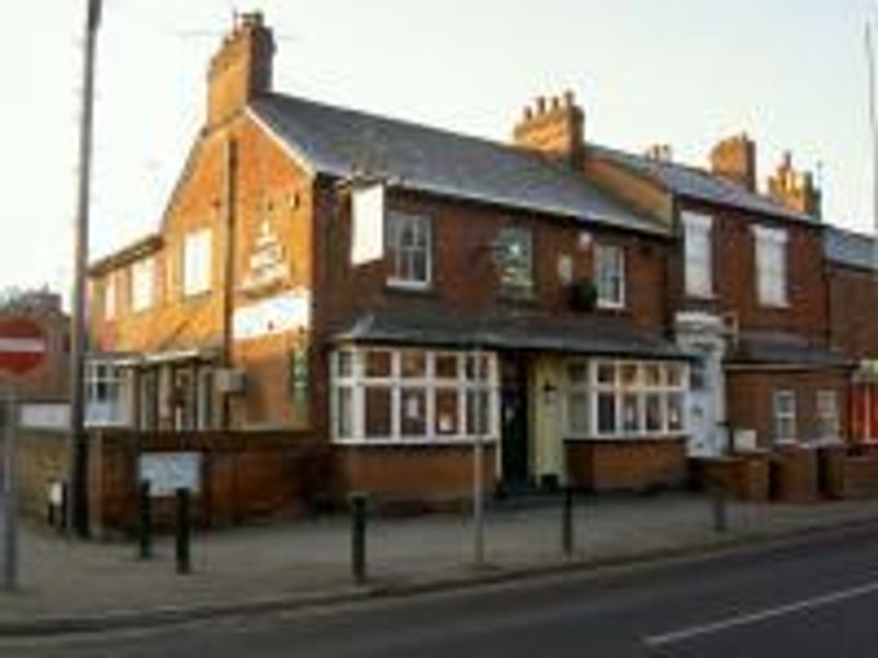 Molly Malones at Hitchin. (Pub, External). Published on 01-01-1970 