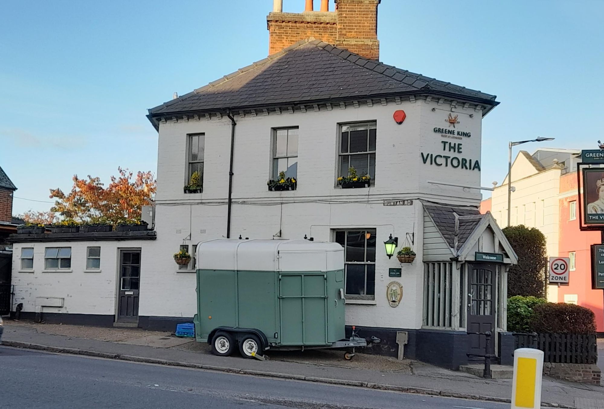 Victoria. (Pub). Published on 01-01-1970