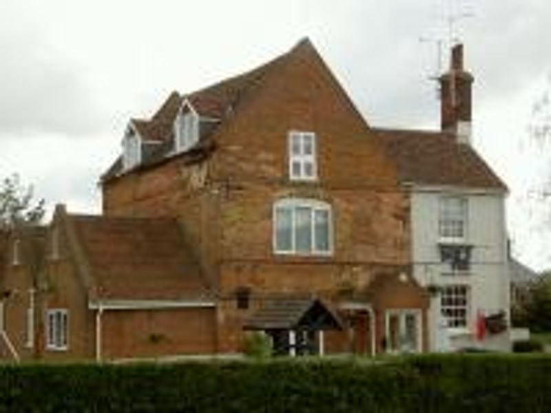 Well at Hitchin. (Pub). Published on 01-01-1970