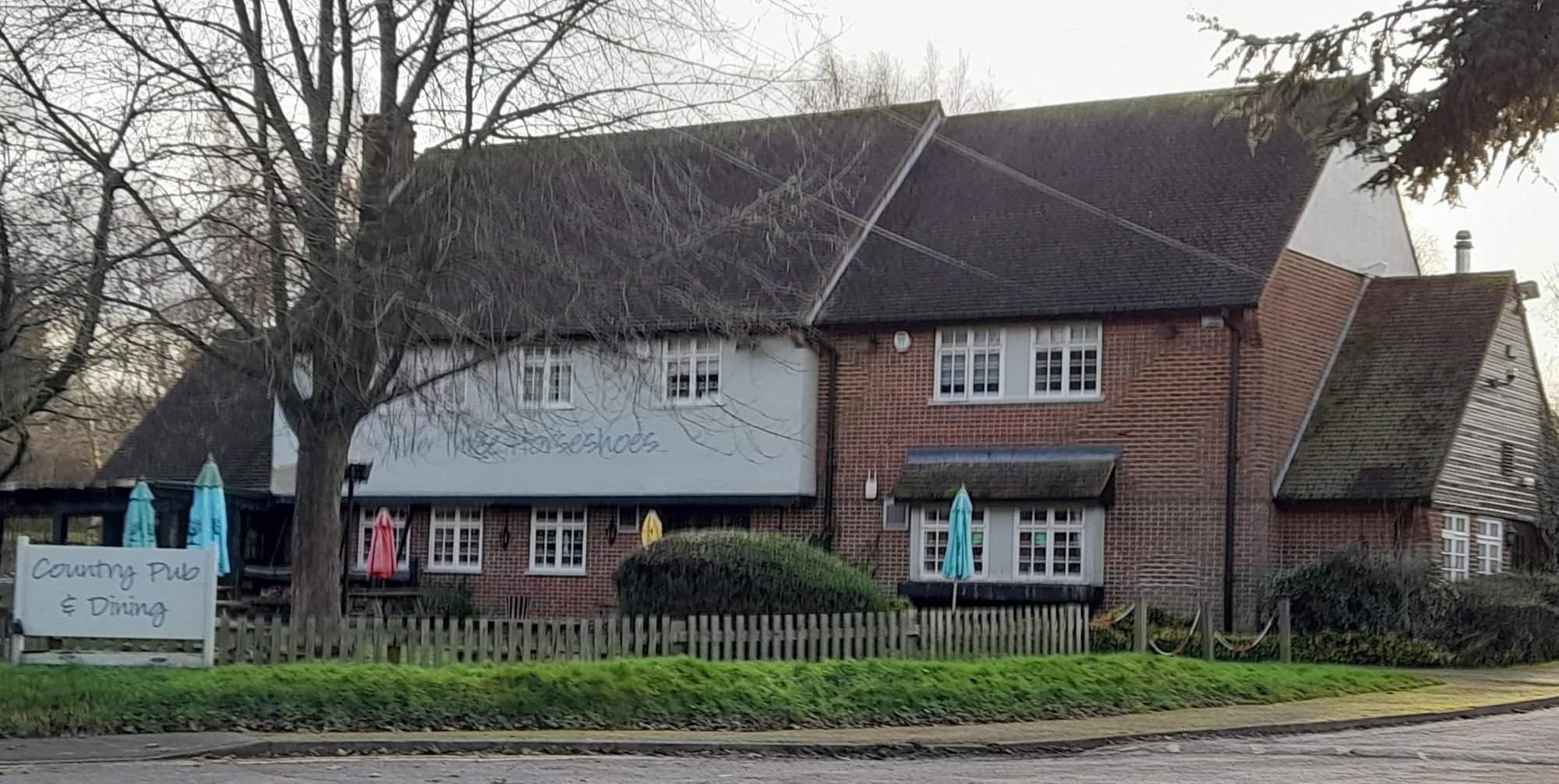 Three Horseshoes. (Pub, Key). Published on 01-06-2023