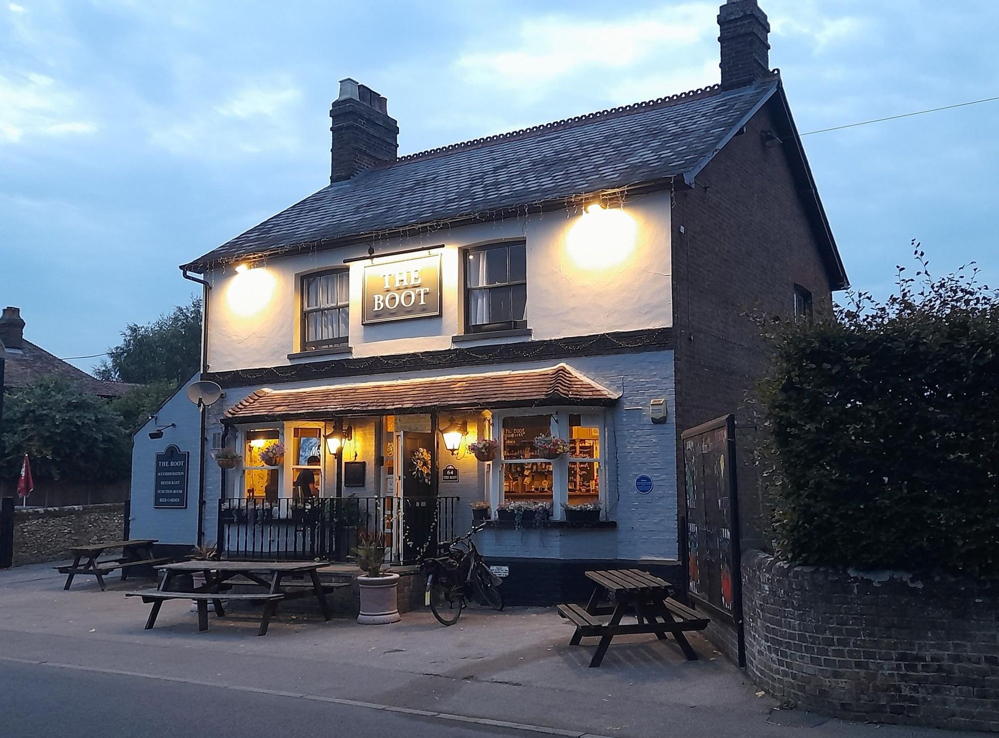 Boot. (Pub). Published on 01-01-1970
