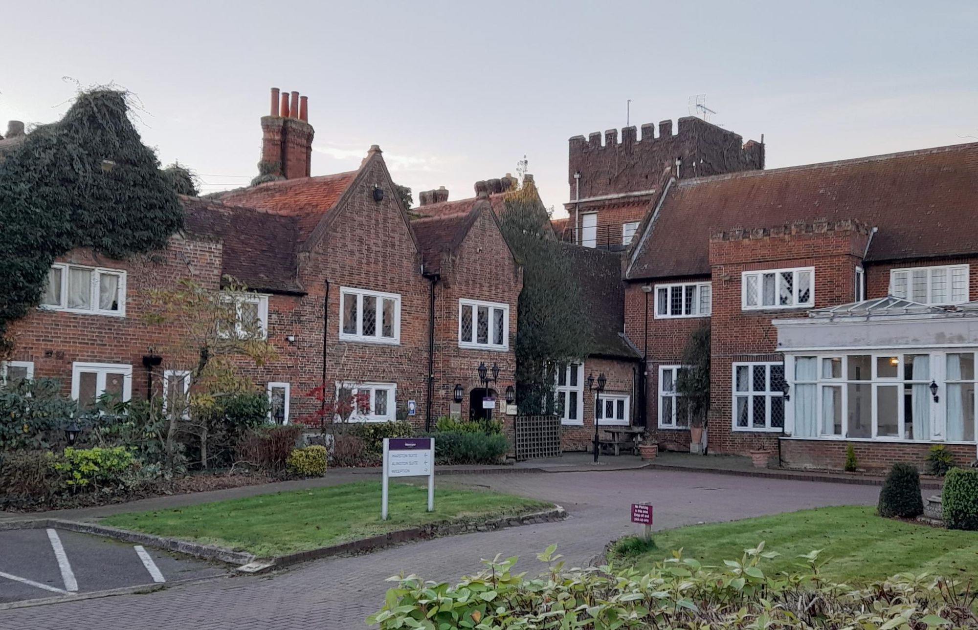 Letchworth Hall Hotel. (Bar, Key). Published on 01-01-1970