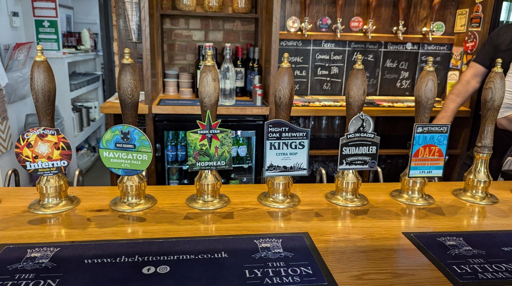Lytton Arms. (Pub). Published on 08-04-2024