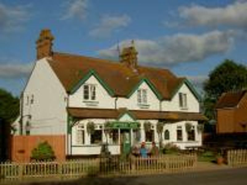 Motte and Bailey at Pirton. (Pub, External). Published on 01-01-1970 