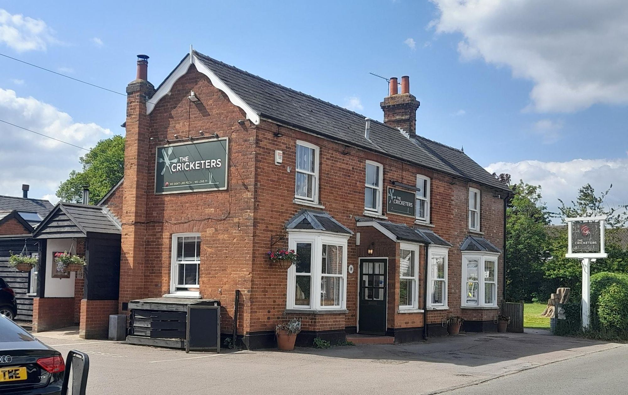Cricketers. (Pub, Key). Published on 06-03-2023