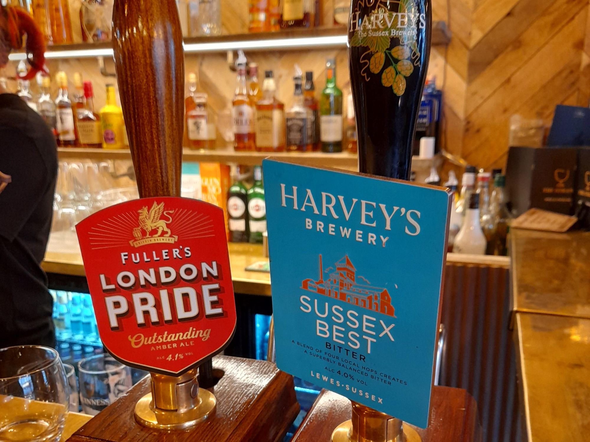 (Pub, Bar). Published on 16-04-2025