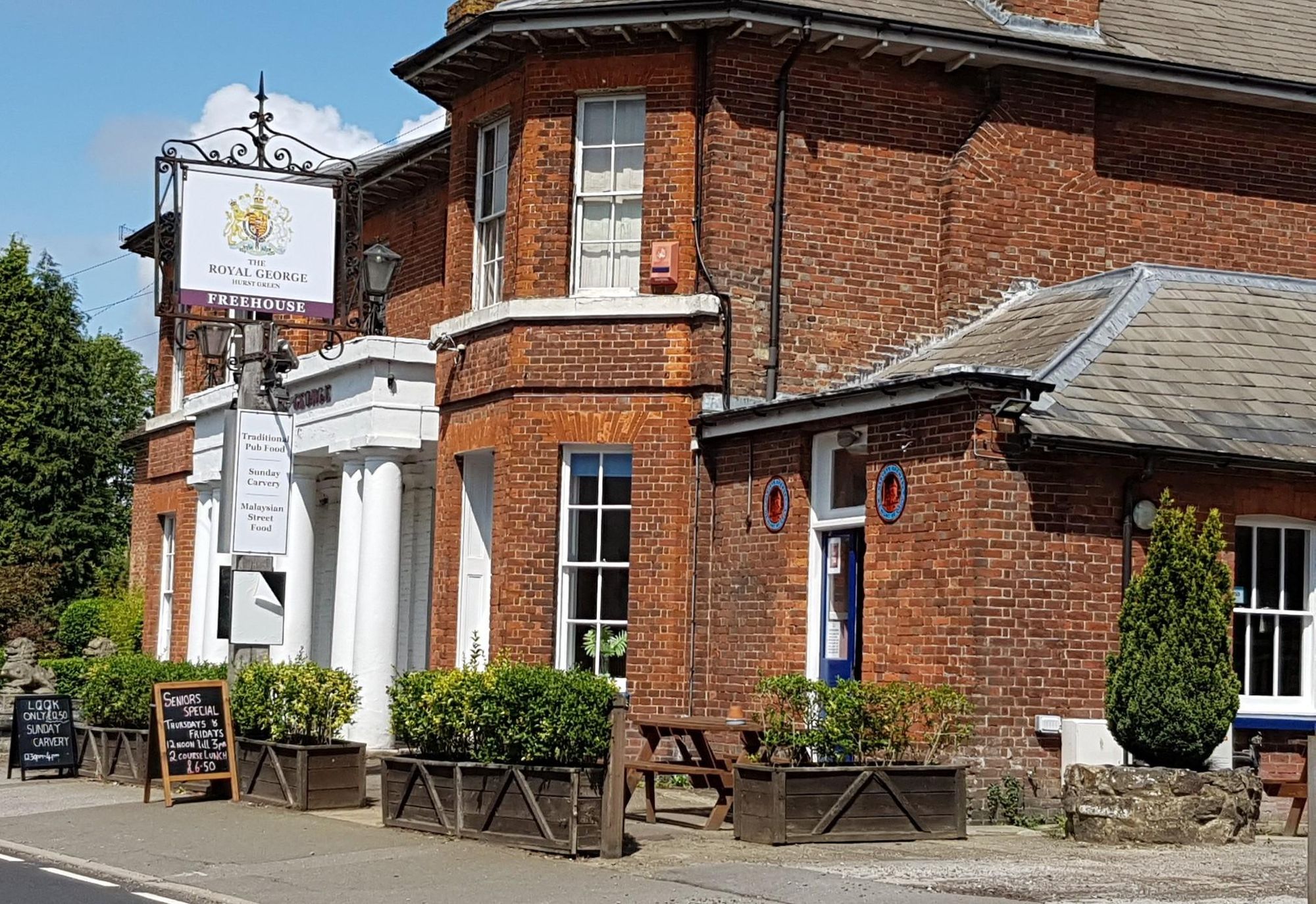 Exterior of Royal George, August 2019. (Pub, External, Key). Published on 11-08-2019