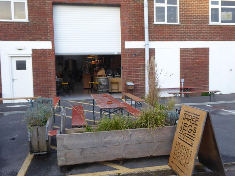 (Pub, Brewery, External, Key). Published on 17-11-2023