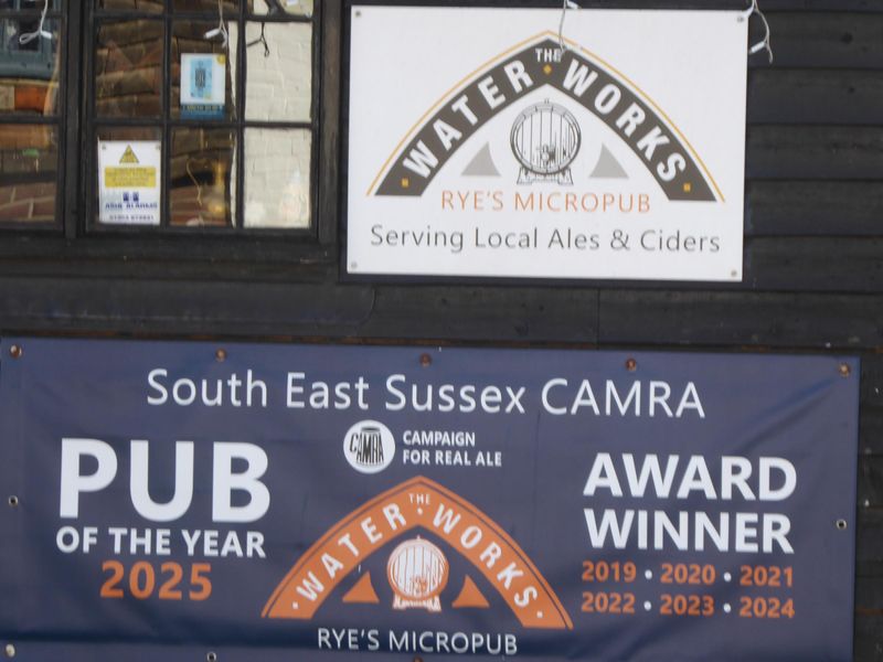 (Pub, External, Sign). Published on 22-10-2025 