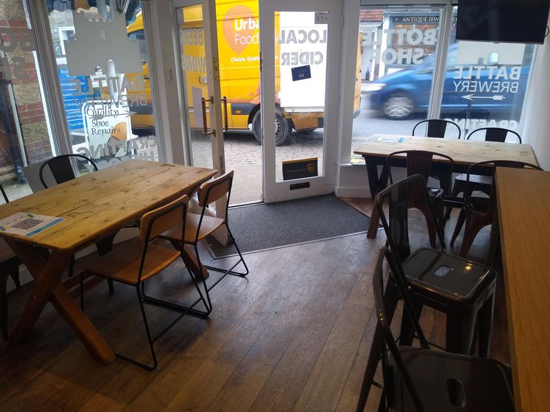 (Pub, Bar). Published on 26-09-2021 