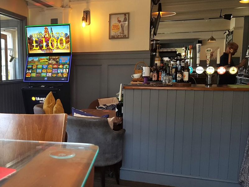 (Pub, Bar). Published on 08-05-2025 