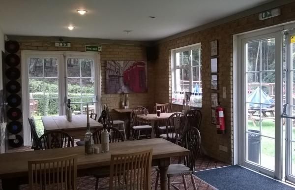 (Pub, Restaurant). Published on 08-09-2015